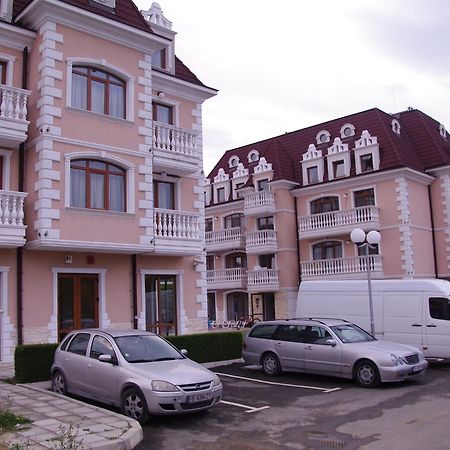 Hotel Aristokrat Обзор Экстерьер фото