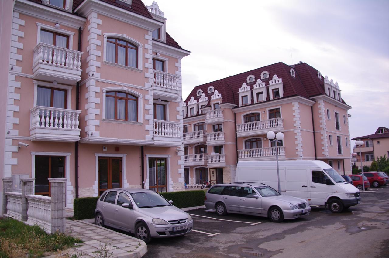 Hotel Aristokrat Обзор Экстерьер фото
